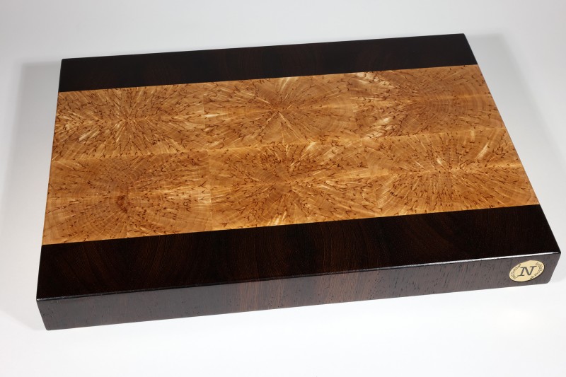 nobleBoard® Hirnholzschneidebrett Karelische Maserbirke / Wenge