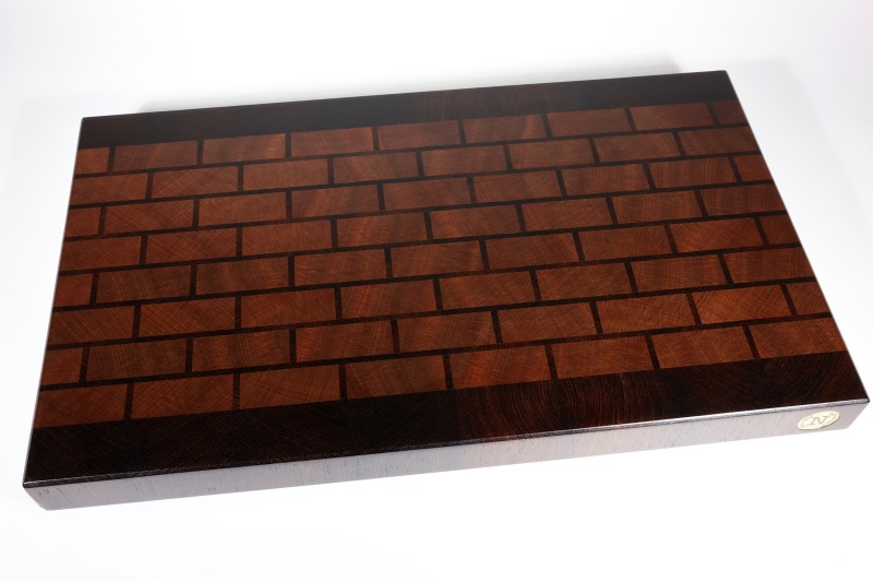 nobleBoard® Hirnholzschneidebrett Brickwall Sipo Mahagoni / Wenge XL
